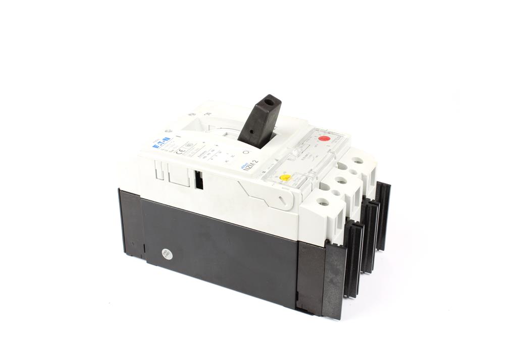 MAIN SWITCH I=160A  3-P.