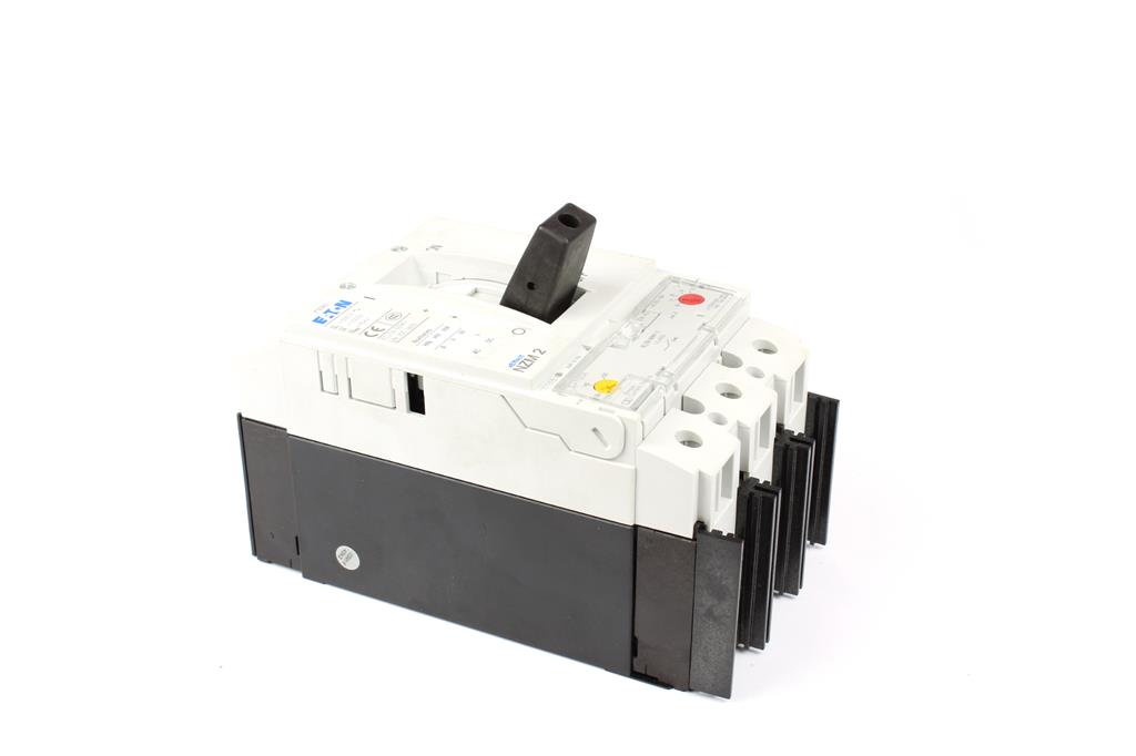 MAIN SWITCH I=160A  3-P.